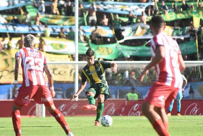 Soi kèo trận đấu Barracas Central vs Aldosivi, 01h00 ngày 11/08 1 Màn so tài Barracas Central vs Aldosivi
